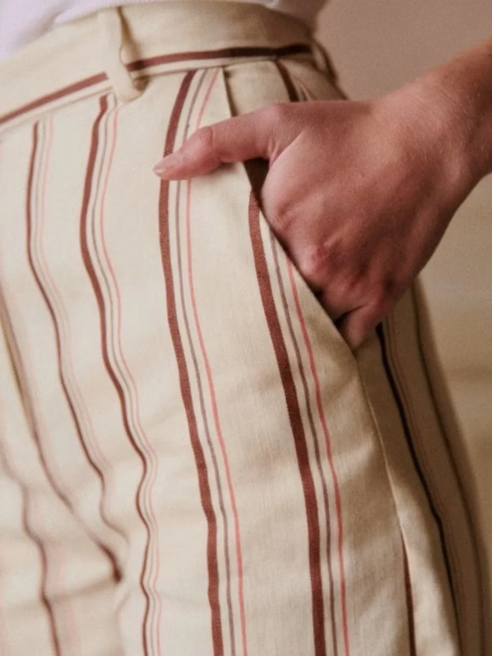 NWT Sézane Matheo Trousers in Stripes Beige Pink Brown Size 4/36